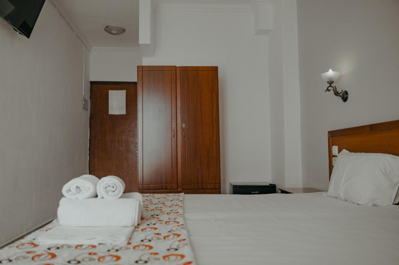 Arilla Beach Hotel Perdika  Buitenkant foto